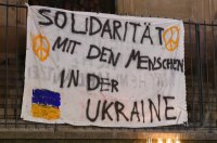 Tuebingen; Stille Mahnwache fuer Frieden auf dem Tuebinger Holzmarkt