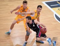 Basketball 1. Bundesliga 14/15 Hauptrunde:  Walter Tigers Tuebingen - Telekom Baskets Bonn