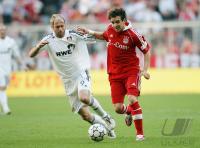 Fussball 1. BL Bayern-Leverkusen; Zweikampf