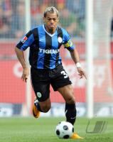 Fussball 1. Bundesliga: Wolfsburg, MARCELINHO Einzelaktion am Ball