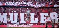 Fussball 1. Bundesliga 24/25: FC Bayern Fans verabschieden Thomas Mueller mit einer Choreo