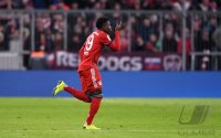 Fussball 1. Bundesliga Saison 18/19: FC Bayern Muenchen - VfB Stuttgart