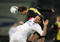 Fussball 1. Bundesliga: Koeln - Dortmund, Zweikampf