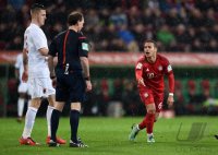 Fussball 1. Bundesliga 15/16: FC Augsburg - FC Bayern Muenchen