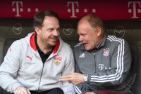 Fussball 1. Bundesliga Saison 15/16: FC Bayern Muenchen - VfB Stuttgart
