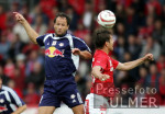 Fussball T-Mobile Bundesliga GAK-Salzburg; Zweikampf