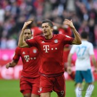 Fussball 1. Bundesliga Saison 15/16: FC Bayern Muenchen -  FC Schalke 04