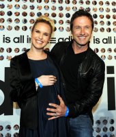 Die Schwangere Tamara Sedmak (Moderatorin, Schauspielerin) mit dem Muenchner TV - Moderator und Unternehmer Norbert Dobeleit