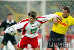 Fussball 1. Bundesliga: Dortmund - Koeln, Zweikampf