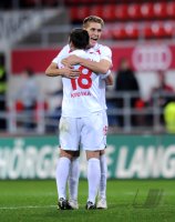 2. Fussball Bundesliga: JUBEL Nils Petersen, Marc Andre Kruska (v. li., Cottbus)