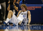 Basketball NBA  Dallas Mavericks  vs. San Antonio Spurs Nowitzki (M)  mit Knieverletzung