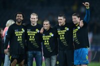 Fussball 1. Bundesliga :  Patrick Owomoyela, Florian Kringe, Mohamed Zidan, Sebastian Kehl , Torwart Roman Weidenfeller (v. li., Borussia Dortmund)