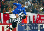 Fussball UCL: Besiktas - Chelsea, Zweikampf