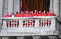 Papstwahl / Konklave: Papstwahl: Habemus Papam, weisser Rauch, Leo 14. ist der neue Papst