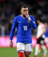 FUSSBALL INTERNATIONAL Testspiel: Frankreich - Deutschland