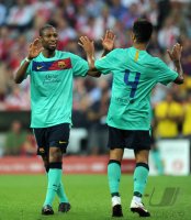 Fussball International Audi Cup 2011: Jubel Seydou Keita, Alcantara Thiago (v. li., Barca)