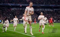 Fussball International CHL 24/25: FC Bayern Muenchen - Bayer 04 Leverkusen