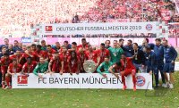 Fussball 1. Bundesliga Saison 18/19: Meister FC Bayern Muenchen