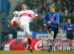 Fussball 1. Bundesliga: Bielefeld - Stuttgart, Zweikampf