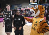 Basketball 2. Bundesliga 24/25: Tigers Tuebingen - Science City Jena