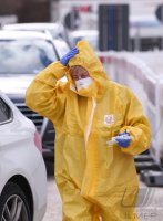 Corona Teststelle Tuebingen: Corona-Drive-In auf dem Tuebinger Festplatz