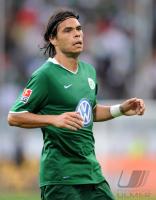 FUSSBALL 1. BUNDESLIGA, Wolfsburg: ALVIM Einzelaktion