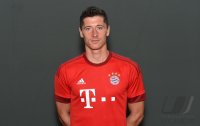 Fussball 1. Bundesliga 2015/2016: Fototermin beim FC Bayern Muenchen
