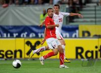 FUSSBALL NATIONALMANNSCHAFT: Ekrem DAG (li, Oesterreich) gegen Valentin STOCKER (re, Schweiz)