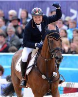 REITEN Olympia 2012: Doppel-Olympiasieger Michael Jung (Deutschland) mit Sam