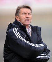 Fussball 3. Bundesliga : Trainer Klaus Augenthaler (Unterhaching)