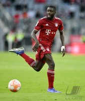 Fussball 1. Bundesliga Saison 21/22: FC Bayern Muenchen - SpVgg Greuther Fuerth