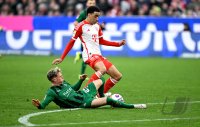Fussball 1. Bundesliga 23/24: FC Bayern Muenchen - Borussia Moenchengladbach