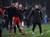 FUSSBALL  International CHL 09/10 : Jubel mit Ivica Olic , Trainer Louis van Gaal , Danijel Pranjic (v.li., FCB)