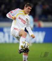 FUSSBALL, 1. BUNDESLIGA, 15. Spieltag: Leverkusen, REINARTZ Einzelaktion