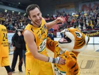 Basketball 1. Bundesliga 14/15 Hauptrunde:  Walter Tigers Tuebingen - EWE Baskets Oldenburg