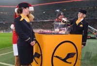 Fussball 1. Bundesliga Saison 16/17: FC Bayern Muenchen - RB Leipzig