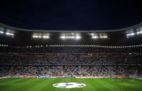 FUSSBALL  International CHL 09/10 : CL LOGO auf dem Rasen