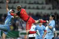 Fussball International EM 2012 Testspiel: Diego GODIN (li, Uruguay) gegen Manuel NEUER (Mitte, Deutschland) gegen Sebastian ABREU (re, Uruguay)