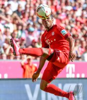 Fussball 1. Bundesliga Saison 15/16: FC Bayern Muenchen - FC Augsburg