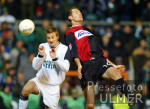 Fussball Bundesliga: Gladbach - Berlin, Zweikampf