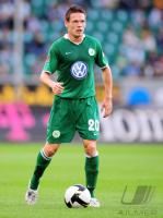 FUSSBALL 1. BUNDESLIGA, Wolfsburg: RIETHER Einzelaktion