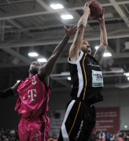 1. Basketball Bundesliga  01/11  Walter Tigers Tuebingen  - Telekom Baskets Bonn