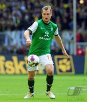 FUSSBALL, 1. BUNDESLIGA, 29. Spieltag: Bremen, JENSEN Einzelaktion