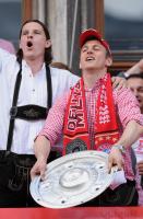 Fussball 1. Bundesliga :  JUBEL BUTT und BUYTEN (FC Bayern Muenchen)