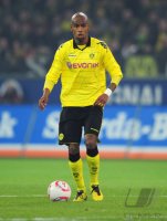 Fussball: 1. Bundesliga Saison 2010/2011: Borussia Dortmund, SANTANA am Ball