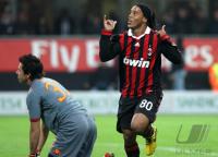 FUSSBALL SERIE A:  JUBEL Ronaldinho  (AC Mailand)
