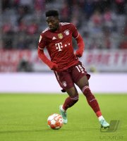 Fussball 1. Bundesliga Saison 21/22: FC Bayern Muenchen -  Hertha BSC Berlin