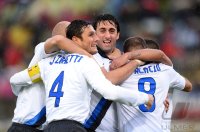 FUSSBALL SERIE A:  Jubel mit Javier Zanetti, Diego Milito und Rodrigo Palacio  (v. li., Inter Mailand)