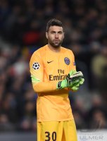 Fussball CHL  Saison 2014/2015: Torwart Salvatore Sirigu (Paris Saint-Germain)