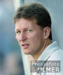 FUSSBALL SSV Reutlingen  SSV RT Trainer Frank Wormuth; enttuscht und entlassen